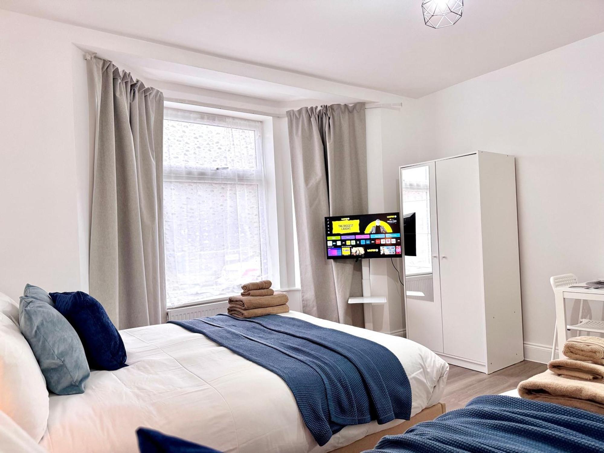 Apartment Comfy 30min To *