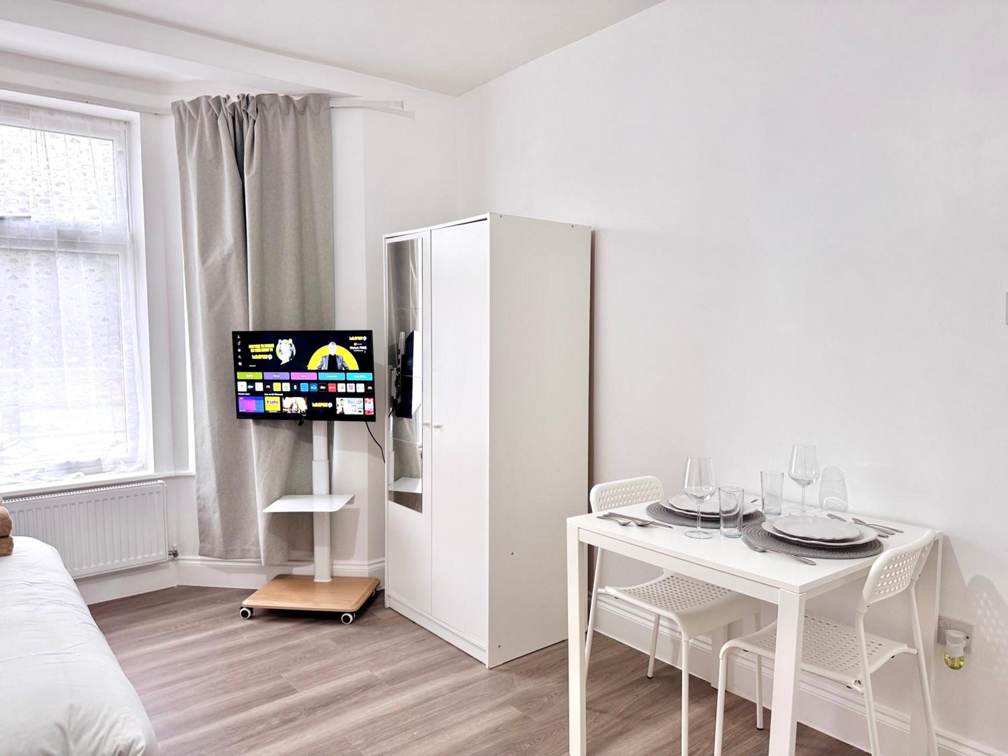 Comfy 30min To Apartment *